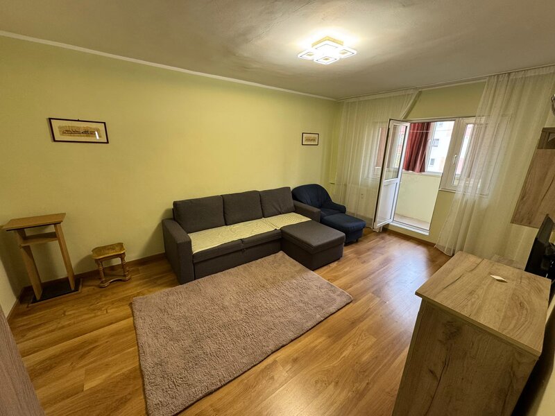 Teiul Doamnei, stradal